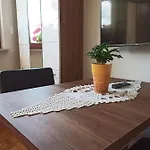 ホームステイ Dolenjska With Private Sauna Žužemberk