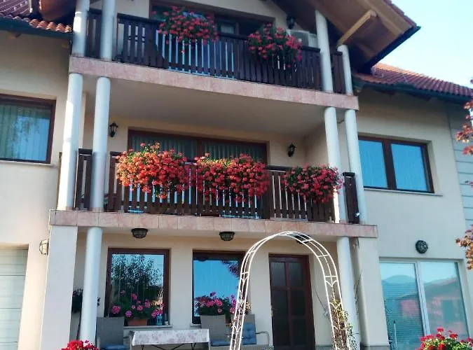 Dolenjska With Private Jacuzzi And Sauna Pansiyon